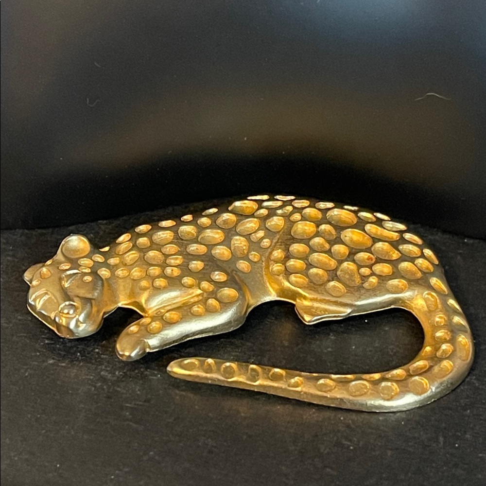 Vintage Oversized Gold-Tone Leopard Brooch - Picture 6 of 6